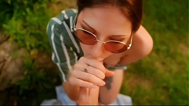 Teen GF gives a great oral to her boyfriend's big cock