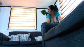 I caught my stepmom cleaning the couch and fucked her hard  I love her ass and tits