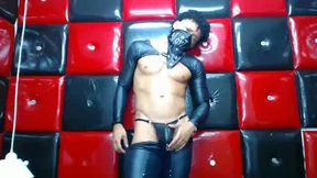 Martinn Rosh Shows Off His Leather