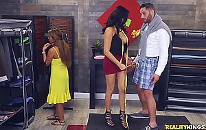 Semen seamstress, Serena Santos