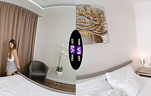 TmwVRnet - Valkiria Lapiedra - Solo game in bed