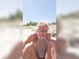 Live sex show recording, nudist beach, mobile version 4K, shemale girlfriend and cis man19.05.2025 5