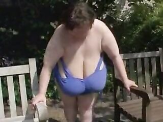 Granny with HUGE hangers!!!