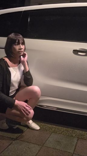 Shemale Ting Xuan Masturbates Anally Outdoors, Ejaculating Onto a Dildo Before Inserting It Into Her Vagina.