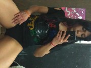 Linda TRAVESTI LATINA jugando a solas