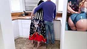 Mature MILF loves to cuddle and gets a dick in the ass