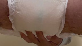 You want to see how my diaper leaks?