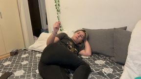 Chilling while doing the stinkiest farts in the world''