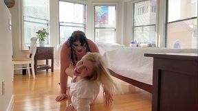 Russian beauty SugarNadya is Chucky'_s fiancee in San Francisco