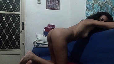 Jade on her knees on the sofa receives strong and intense punches from her husband's friend who ejaculates inside her pussy!