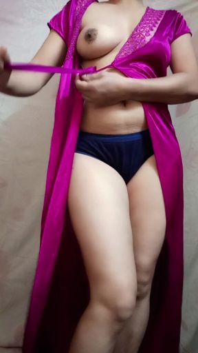 Dancing girl recorded video showing her ass, boobs and hips for boyfriend