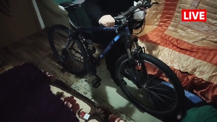 I'm a sexy girl and I mercilessly dominated this boy, then gave him an erotic bicycle massage.I loved massaging a man with a bicycle so much until his sperm was completely ejaculated.and I enjoyed ejaculating this boy's sperm so much with this bicycle, it