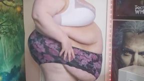 SSBBW DAILY STRIPTEASE FROM 2 ANGLES