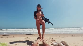 Sultry Brunette wwwSEXTRAVELclub Jerks Off on Sunny Nude Beach
