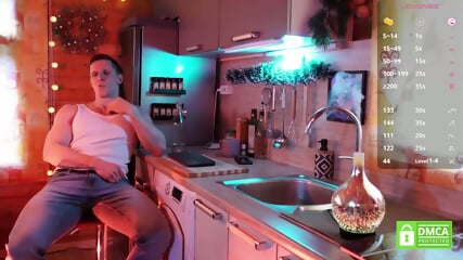 Hot Guy On Cam