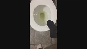 MISSED MATCH SOCKS