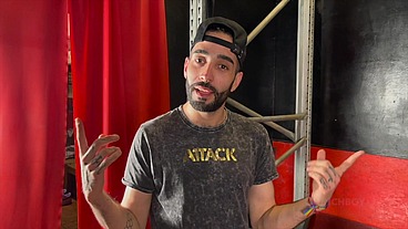 SPanish boy fucking bareback in backroom in fetish outfits