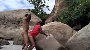 NOs fundos do Aeroporto, comi um mavambo cafu&ccedil_u e fiz ele de f&ecirc_mea