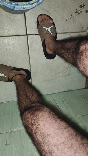 Gay man masturbates at his parents' house when they are not there