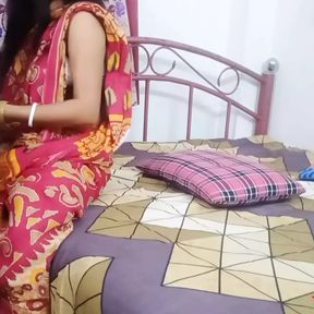 Red saree pe Bhabhi ki jomkar Chudai by Hushband friend