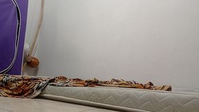 sou novinha dele mas nao liga sentando gostoso no pau do meu boy