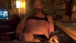 Jerking off in my Skirt