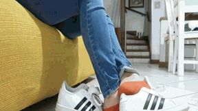 I will tease you with the smell of my feet!WMV(1280x720)FHD