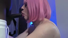 Christmas Morning Gloryhole Surprise for BBC Sissy Wakes up to Find Gift-wrapped Invitation From Boyfriend 1