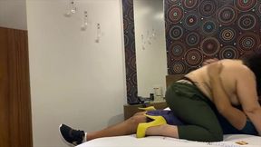 o baiano nao da sossego para a gordinha, botou a rabuda para engasgar na piroca preta