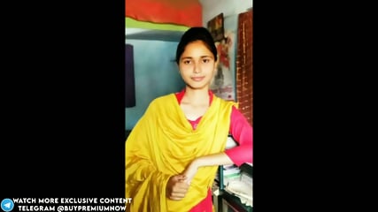 A girl has sex with a guy for the first time in hardcore