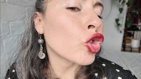 you love her sexy ducky lips m0
