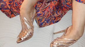 Selena&#039;s small beautiful feet in heels posing and worship