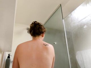 HOTEL SHOWER SEX ON A WEEKEND GETAWAY - REAL 40+ PAIR