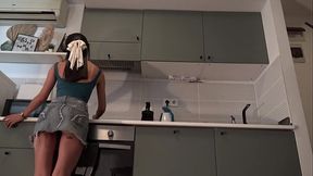 Petite College Girls share the same apartment and they love to flash their ass and pussy for a few more likes