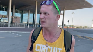 The guy glued me on the bus and blew me for a blowjob