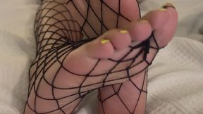 Masturbation in fishnets