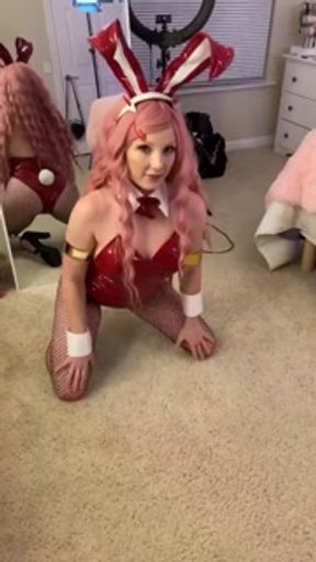 Zero two plays with pussy