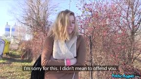 Grateful Babe shows her Gratitude with a Suck