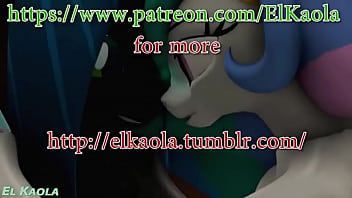 Futa Queen Chrysalis X Futa Princess Celestia Docking the Princess