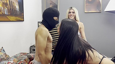 Festa na Prezotte´s House com rosypinheiro Erika Lee Official isabelly ferreira lilith oliveira Edu Leao Transboy e o Mascarado.