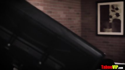 Desperate broke college teen gives up body to repo man