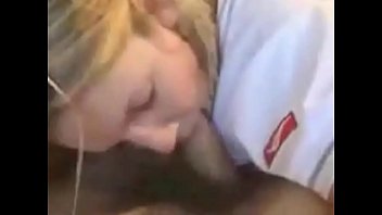 Que rico lo chupa esta morrita