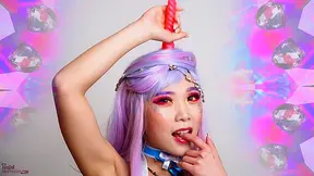 Lustful Japanese Teen 18+ Shows Off Her Seductive Curves Closer Up