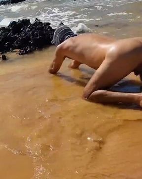 Ladysilva Naked on the Beach, Come. Fuck My Hot Ass Now