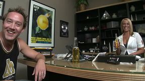 Mellanie Monroe Uses Her Big Boobs To Get Men