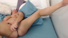 Hot Dirty Blond Cums on Camera Using Dildo