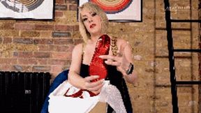 Unboxing Christian Louboutin Hot Chick Suola 100mm heels, join Me as I unbox & slip on to My feet this very special pair of shoes!