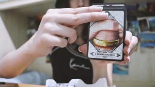 Red Light - A star is porn - unpacking