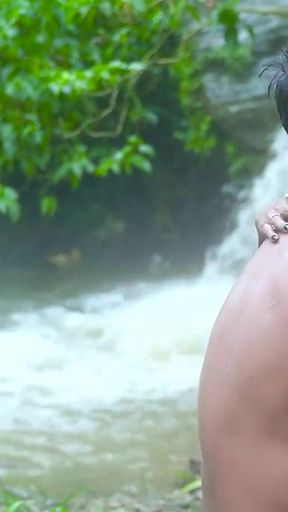 Desi Girl waterfall sex   Clip 2