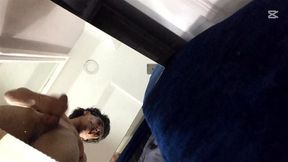 A +18 WANTS MOUTH TO EJACULATE IN